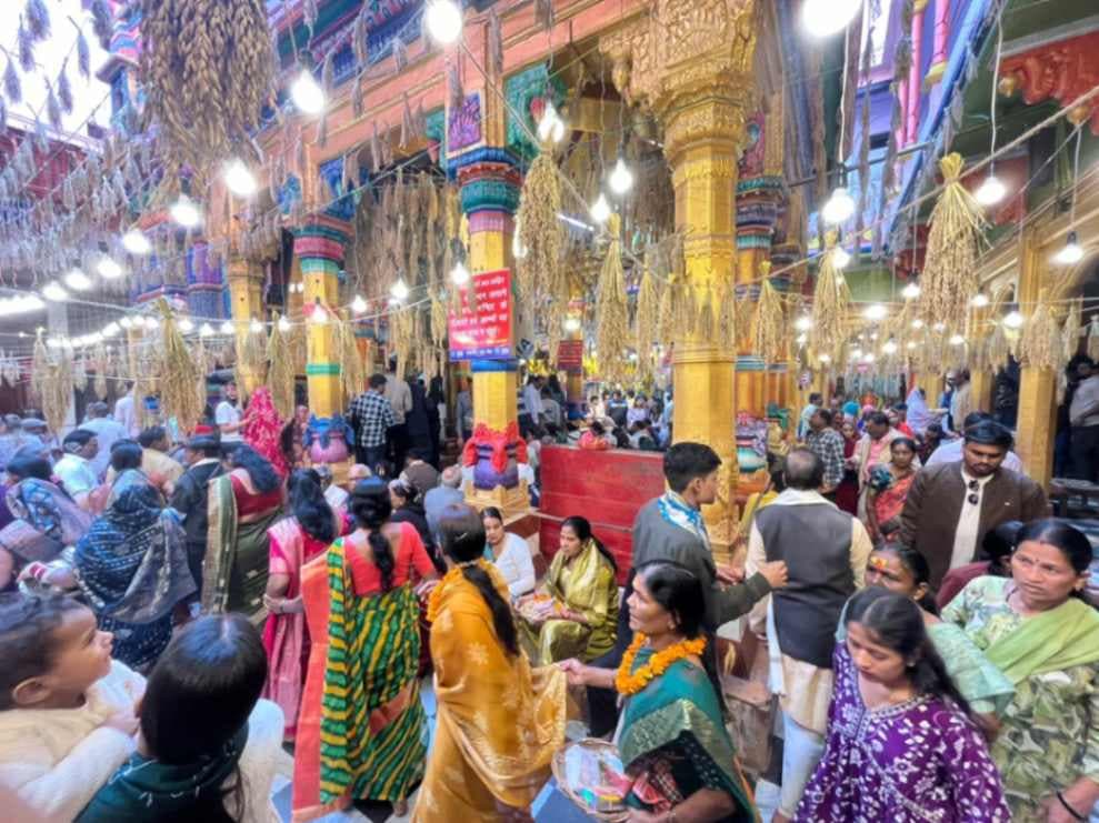 महादेव की नगरी काशी में माँ अन्नपूर्णा के 17‑दिवसीय महाव्रत का उद्यापन, धान की बाली अर्पित