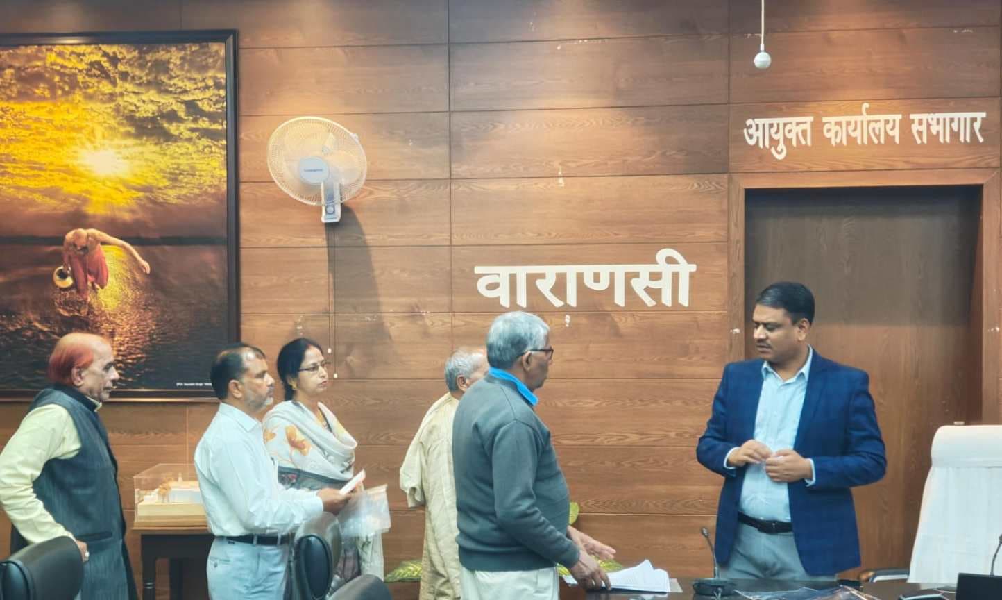 कमीश्नर ने मंडल के जिलों से आए लोगों की सुनी फरियाद, अधीनस्थों को दिए निर्देश