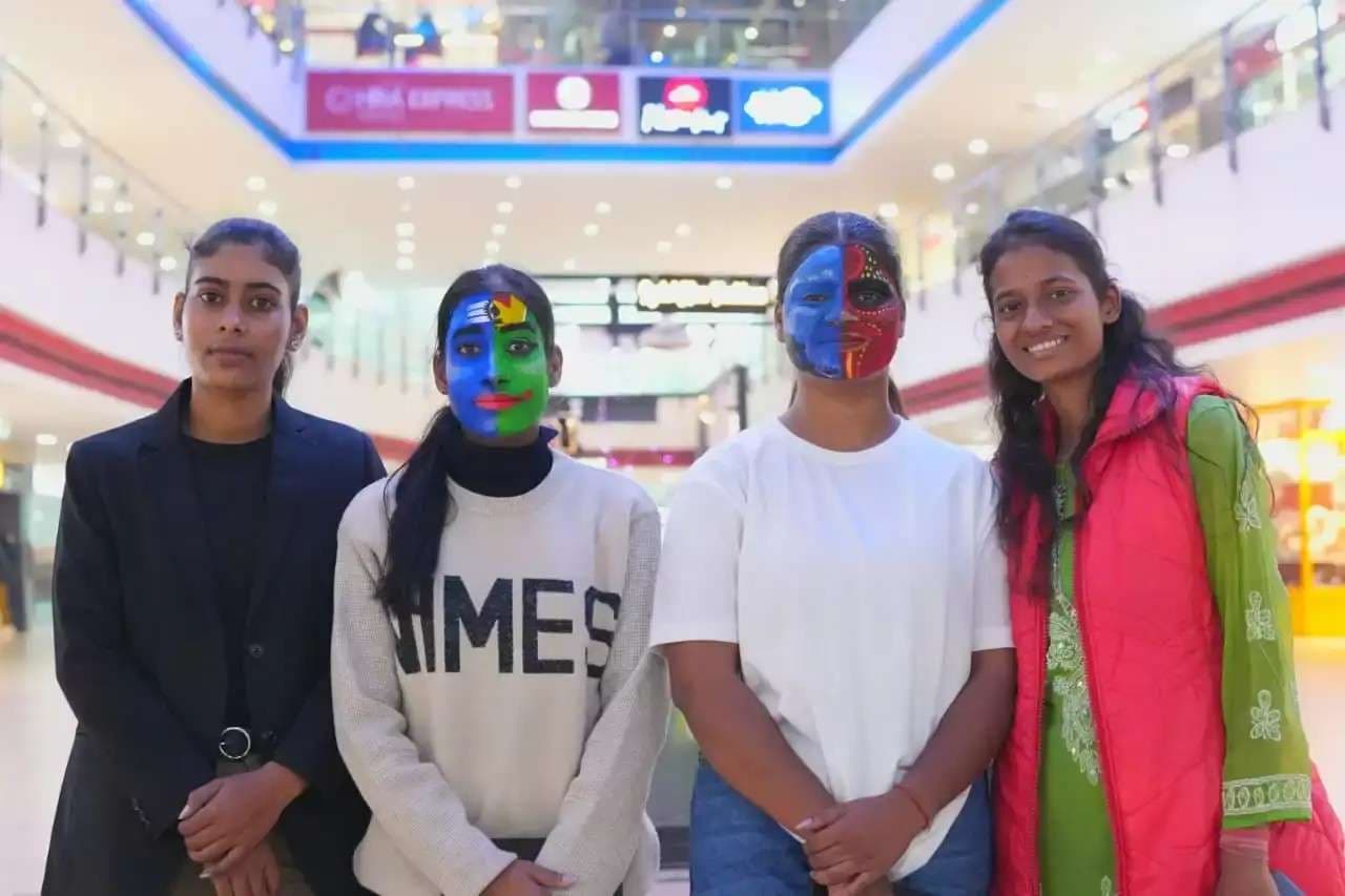 काशी तमिल संगमम 4.0 के तहत फेस पेंटिंग प्रतियोगिता, 70 से अधिक प्रतिभागियों ने दिखाया रचनात्मक हुनर