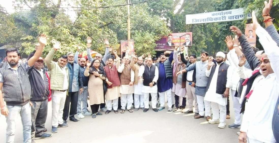 कम से कम छह माह तक बढ़े एसआईआर की तारीख, राजनीतिक दलों ने उठाई मांग