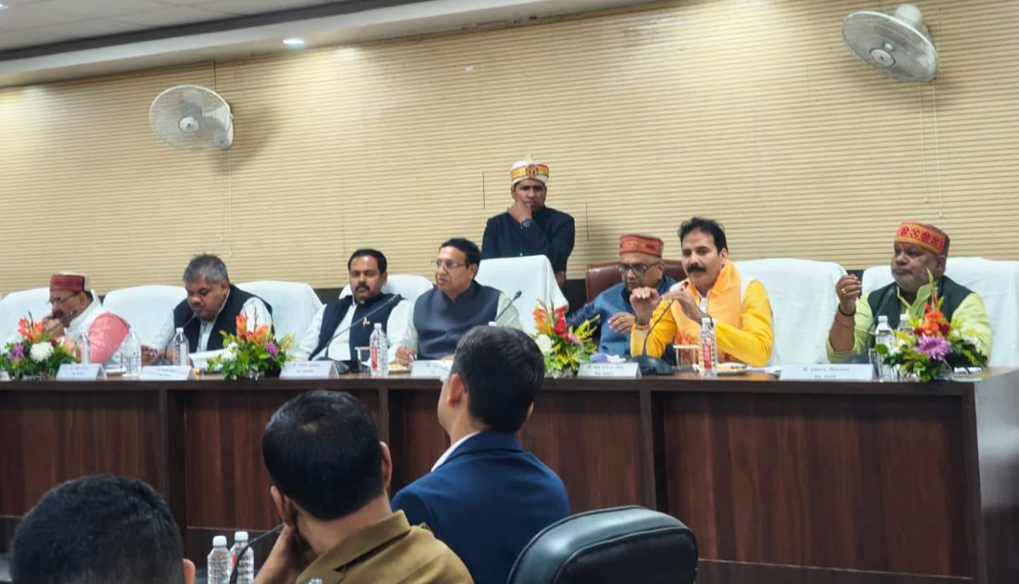 “याचिका समिति” की बैठक में 18 प्रकरणों की विस्तृत समीक्षा, विकास कार्यों की गुणवत्ता पर सख्त निर्देश