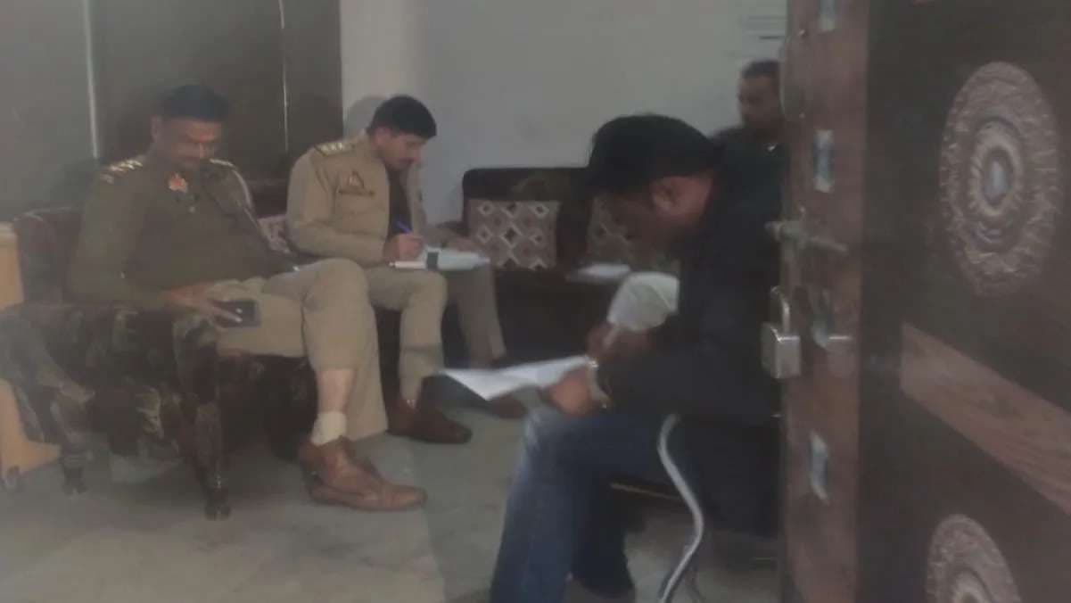 कफ सिरप कांड - वाराणसी में सोनभद्र की एसआईटी ने शुभम के सीए से की पूछताछ