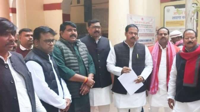 मतदाता सूची में मिले सपा एमएलसी और उनके पारिवारिक सदस्यों के नाम, दर्ज कराई थी आपत्ति