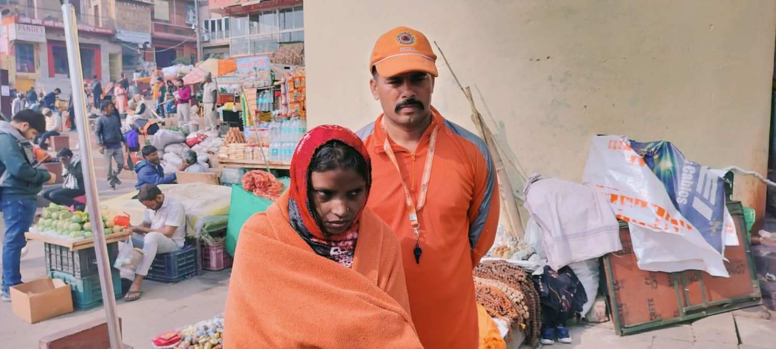 एनडीआरएफ ने गंगा नदी में डूब रही महिला श्रद्धालु को सुरक्षित बचाया