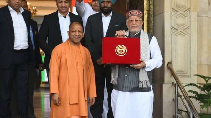 यूपी बजट में वाराणसी और विंध्याचल में विश्वस्तरीय इंफ्रास्ट्रक्चर और सुविधाओं के विस्तार की तैयारी
