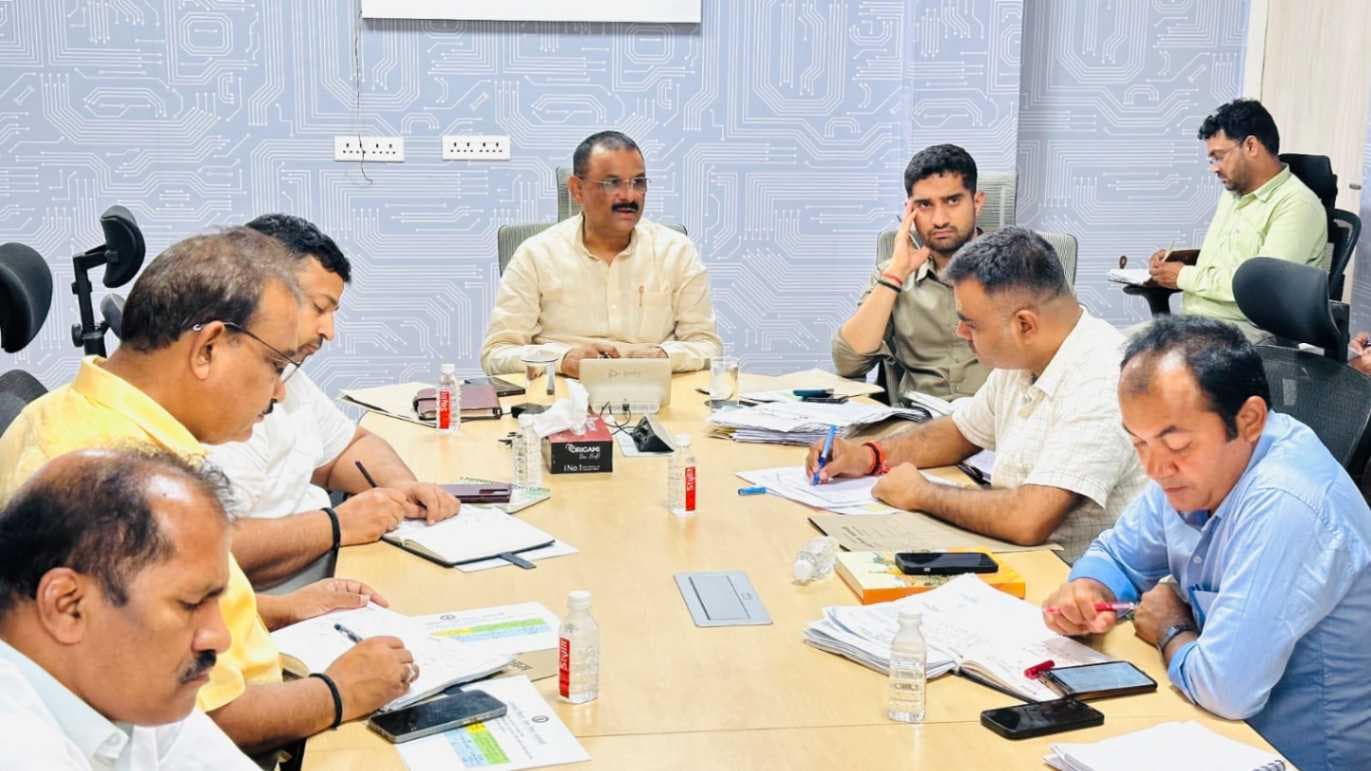 मानसून से पहले हरहाल में साफ होंगे शहर के सभी नाले, 15 दिनों का अल्टीमेटम
