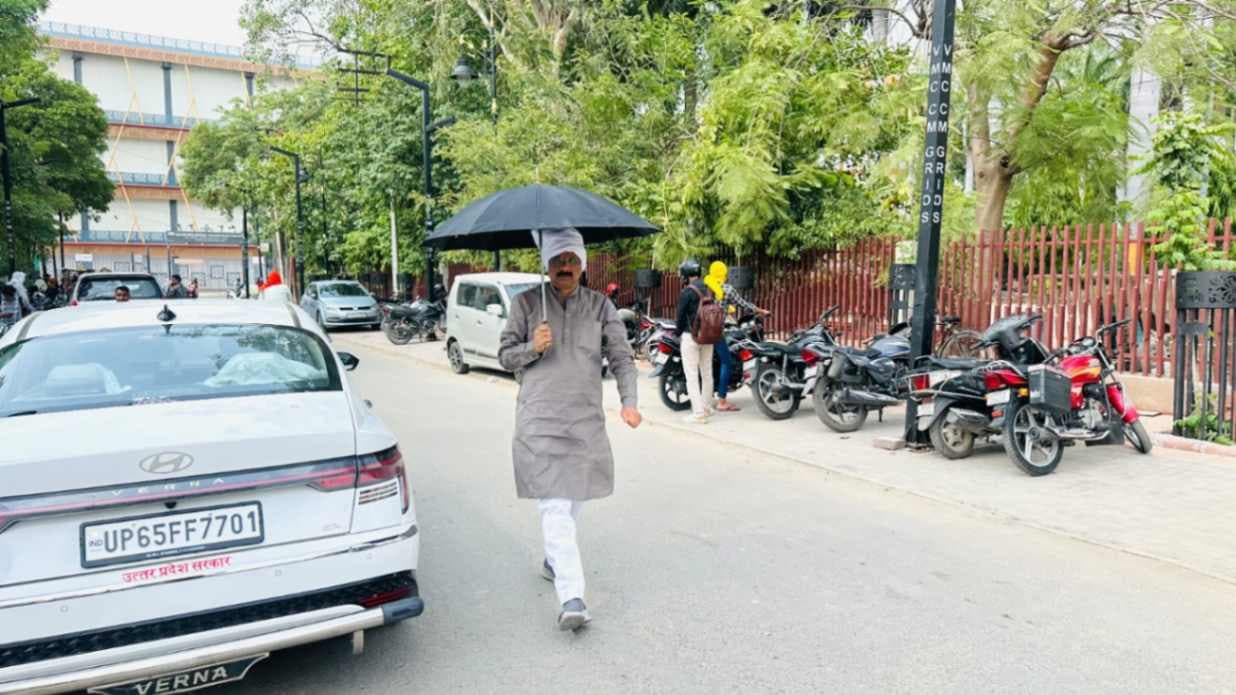 नो फ्यूल डे’ पर महापौर की अनोखी पहल, पैदल पहुंचे नगर निगम...