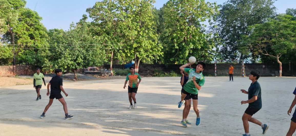 पहली बार बनारस में होगी स्कूल नेशनल हैंडबाल प्रतियोगिता, देश भर से चार सौ खिलाड़ी लेंगी हिस्सा ...