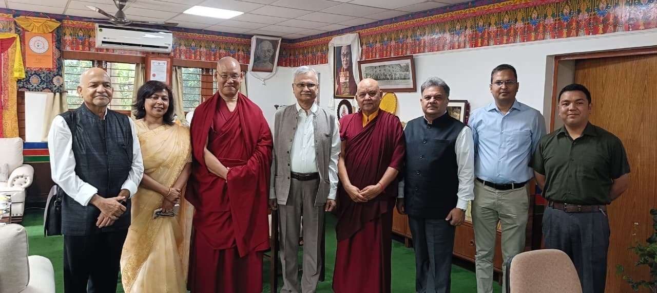सारनाथ में युवा बौद्ध विद्वानों का चौथा अंतरराष्ट्रीय सम्मेलन , 'मध्यम मार्ग' को अपनाने का वैश्विक आह्वान...