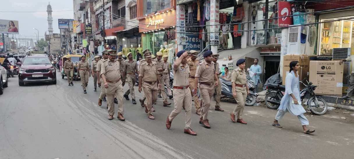 कांवड़ यात्रा को लेकर मडुवाडीह चौराहे का निरीक्षण, सुरक्षा व्यवस्था पर अधिकारियों का फोकस...