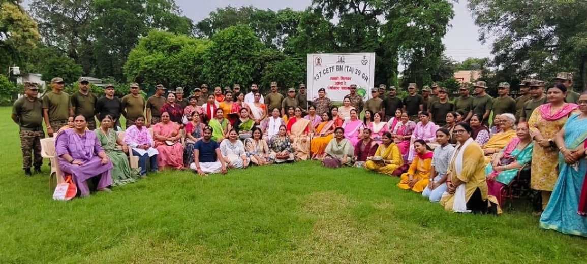 फौजी भाइयों संग मनाया रक्षाबंधन महोत्सव, सैनिकों की कलाई पर बांधा रक्षा सूत्र