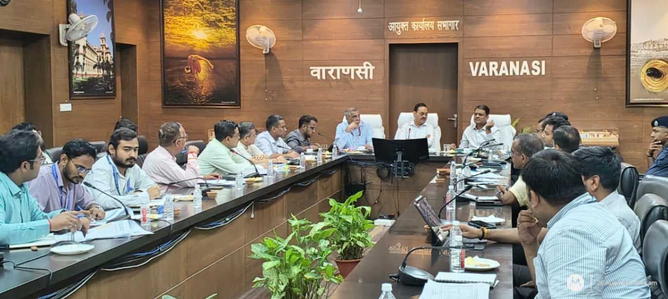 वाराणसी में जलयान मरम्मत की सुविधा का अधिकारियों ने लिया जायजा, जल्द लोकार्पण की जगी उम्मीद...