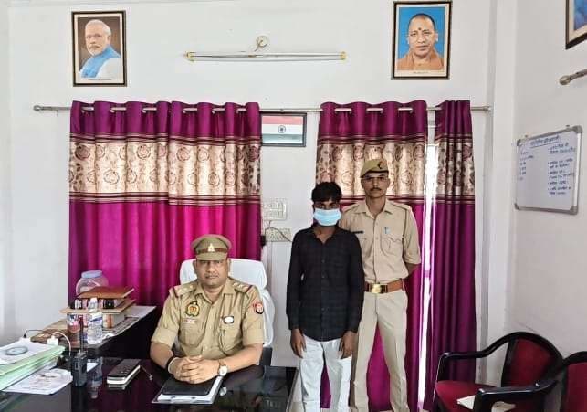 किशोरी को शादी का झांसा देकर ले जाने और दुष्कर्म के आरोपी को रोहनिया पुलिस ने किया गिरफ्तार...