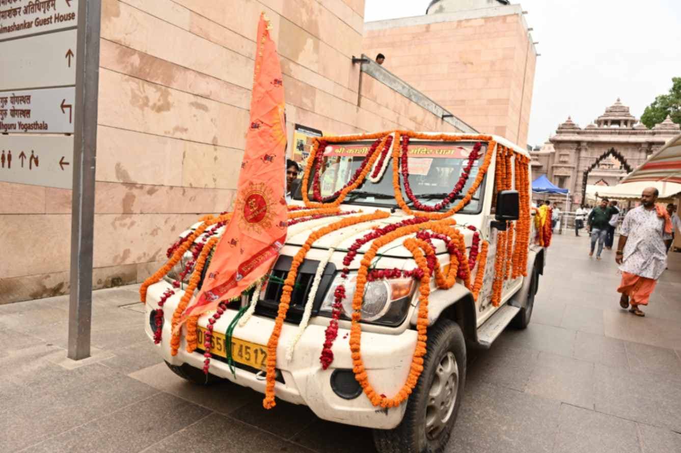 काशी विश्वनाथ धाम ने जन्माष्टमी पर लड्डू गोपाल को भेजे उपहार, मजबूत हुई काशी-मथुरा की आध्यात्मिक परंपरा