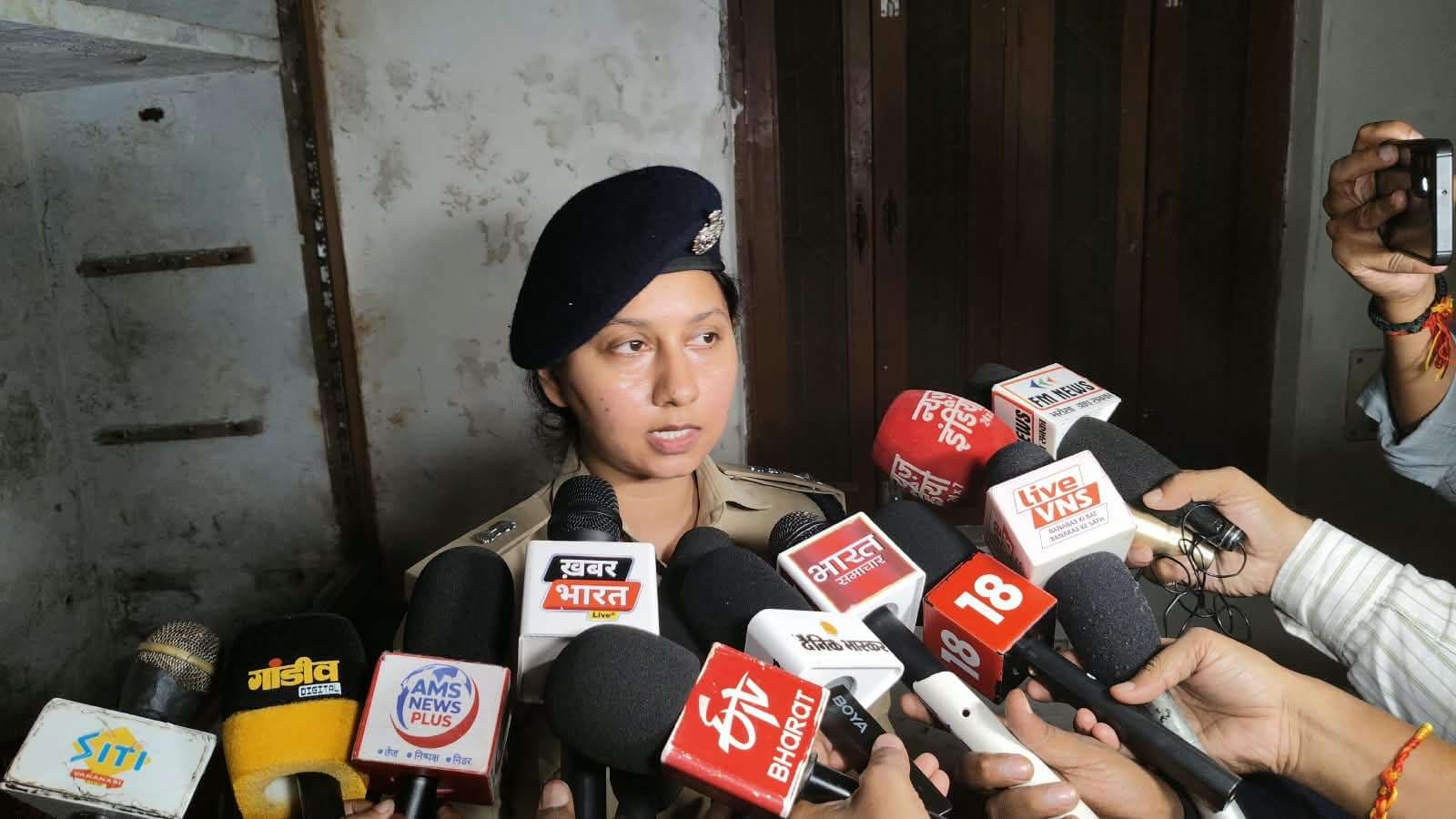 रथयात्रा के बंद मकान में चल रहा था जुए का अड्डा, 47 लोग गिरफ्तार