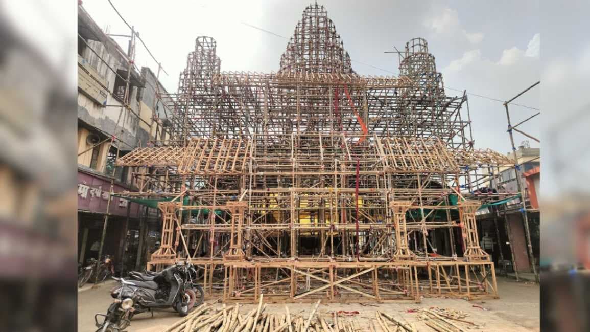 वाराणसी में स्थापित होगी यूपी की सबसे बड़ी 30 फीट की मां दुर्गा की प्रतिमा, मिनी बंगाल की मिलेगी झलक