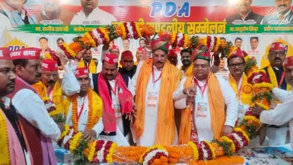 पूंजीपतियों की सरकार, छोटे व्यापारियों पर मार, सपा सांसद राजीव राय का भाजपा पर हमला