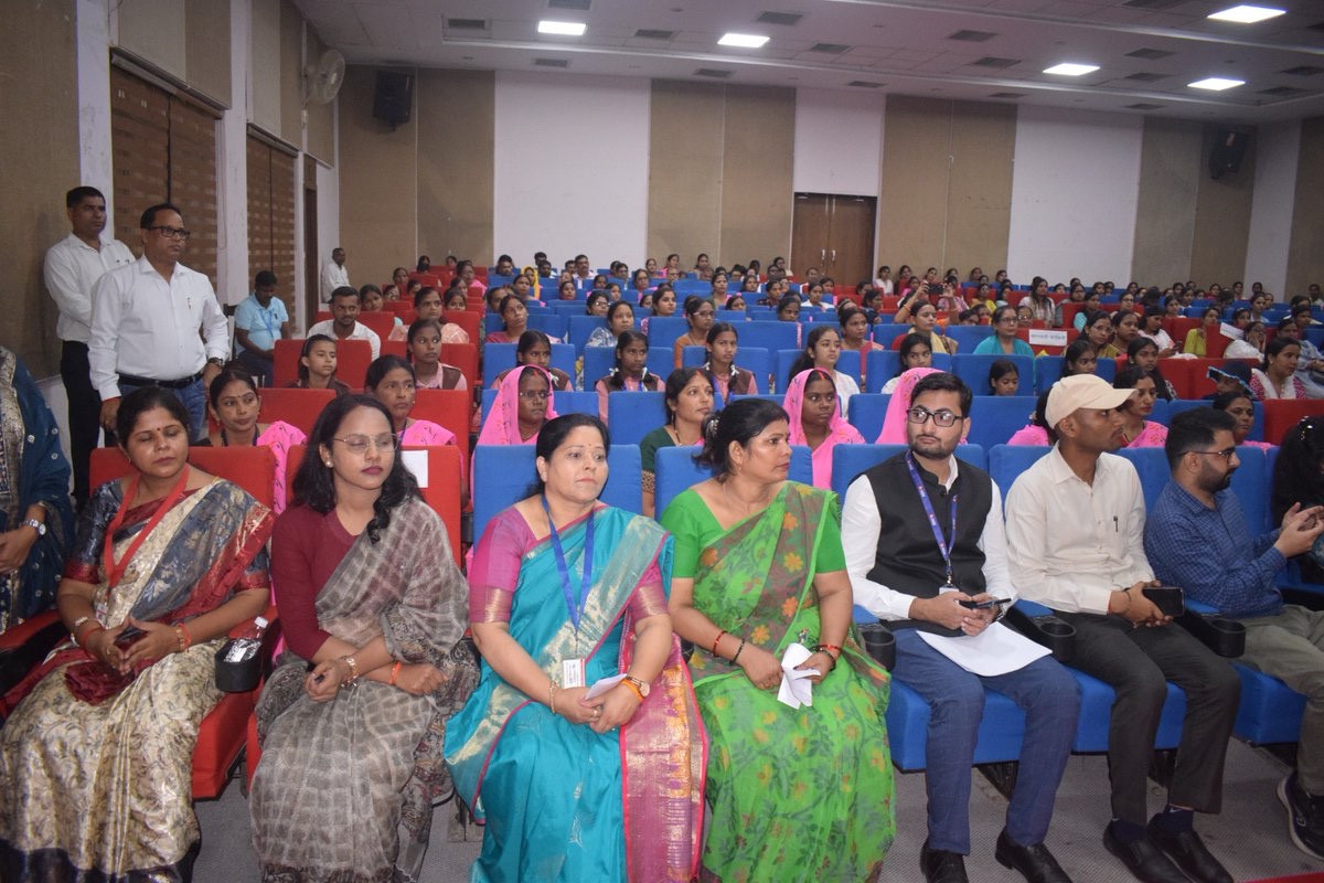 nivesh sakhi programe.