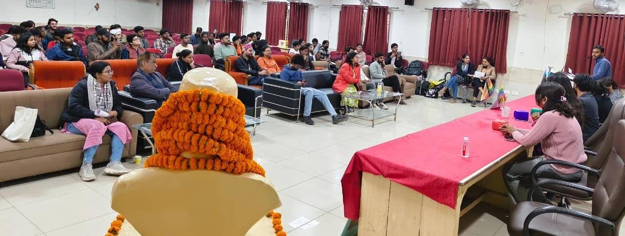 समाज की प्रगति तभी है संभव जब व्यक्ति अपनी पहचान संग महसूस करे सुरक्षित और सम्मानित