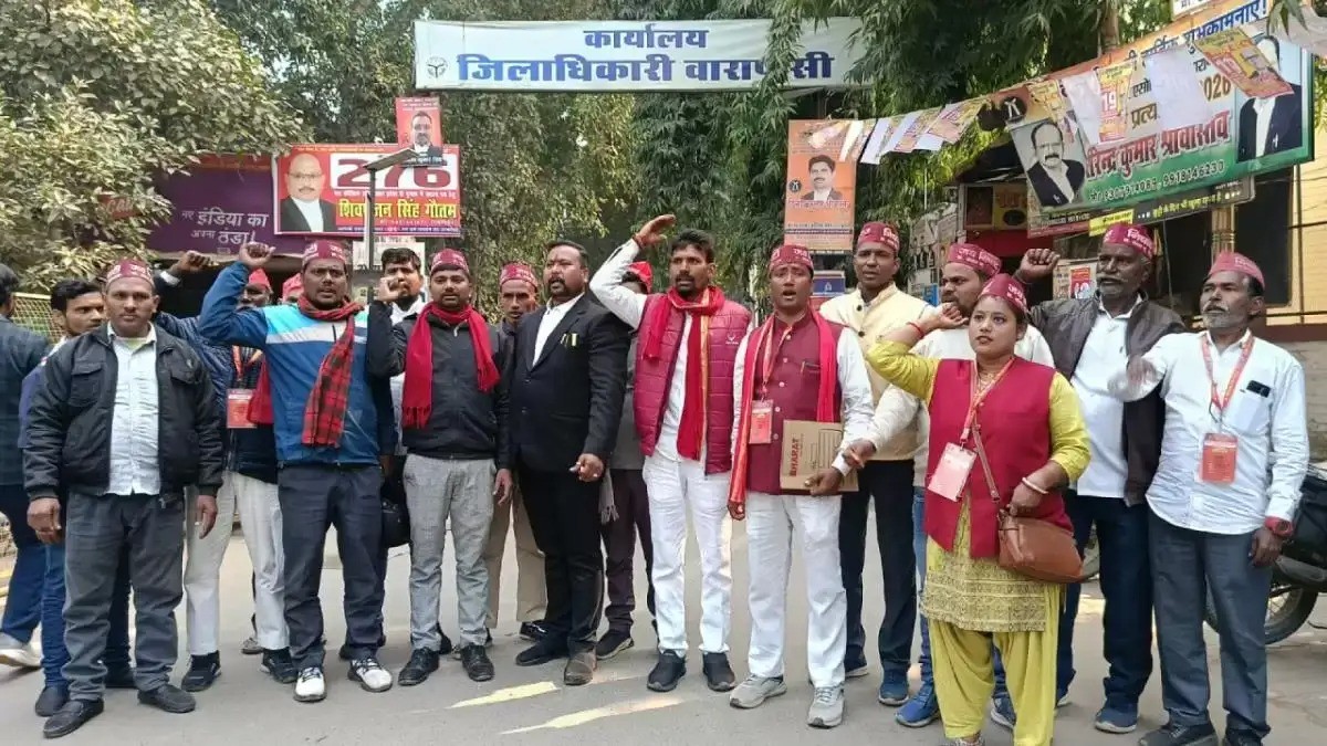 मछुआ समाज के युवक की हत्‍या के मामले में वाराणसी में उबाल, ज्ञापन सौंपा